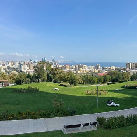 2 otaqlı köhnə tikili 81 m², Elmlər Akademiyası m.