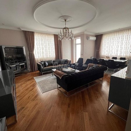 4 otaqlı yeni tikili 195 m², Elmlər Akademiyası m.