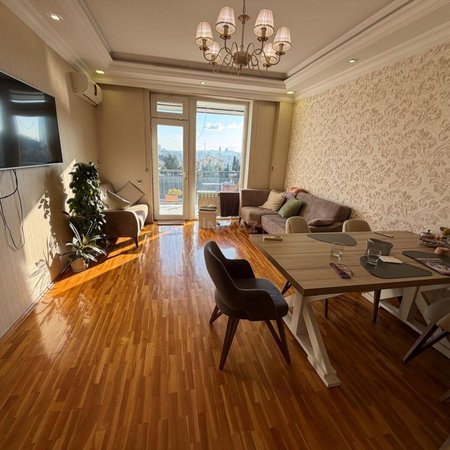 3 otaqlı köhnə tikili 85 m², Nəriman Nərimanov m.