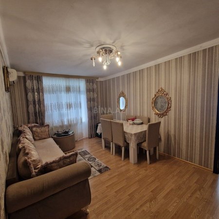 2 otaqlı köhnə tikili 55 m², İnşaatçılar m.