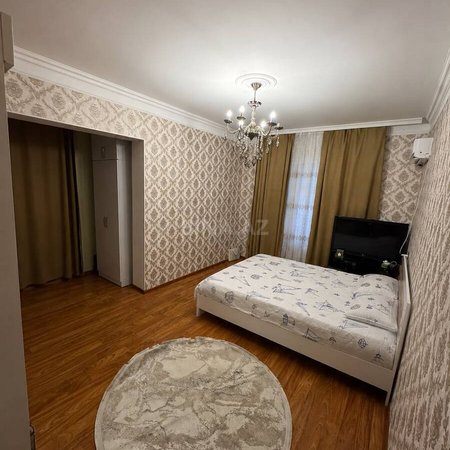 2 otaqlı köhnə tikili 45 m², Memar Əcəmi m.