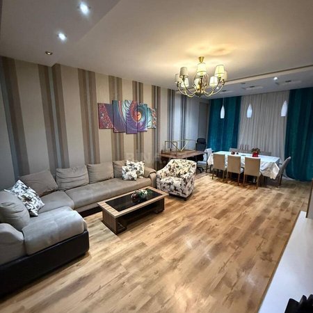 3 otaqlı yeni tikili 136 m², Yeni Yasamal q.