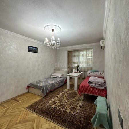 1 otaqlı köhnə tikili 42 m², Elmlər Akademiyası m.