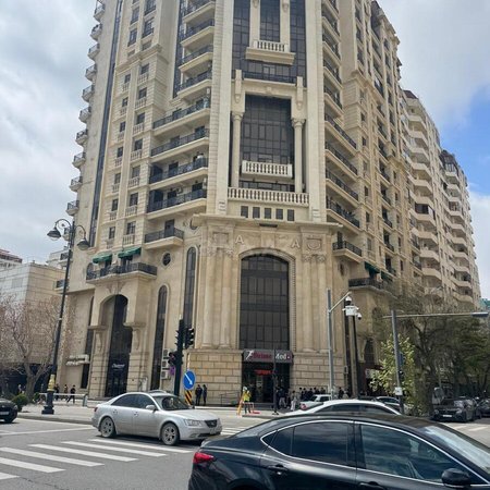 2 otaqlı yeni tikili 96 m², Gənclik m.