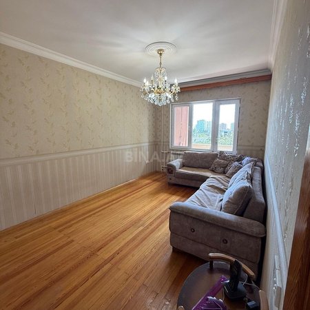 2 otaqlı köhnə tikili 65 m², Azadlıq Prospekti m.