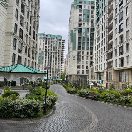 4 otaqlı yeni tikili 190 m², Gənclik m.