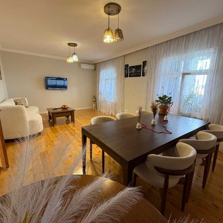 4 otaqlı köhnə tikili 125 m², Badamdar q.