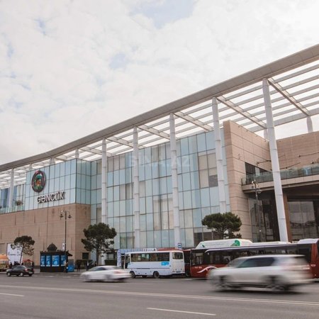 2 otaqlı köhnə tikili 65 m², Gənclik m.