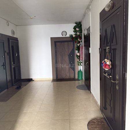 3 otaqlı yeni tikili 93 m², İnşaatçılar m.