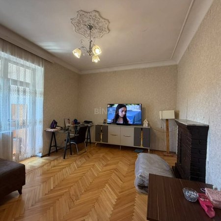 3 otaqlı köhnə tikili 80 m², Nəriman Nərimanov m.