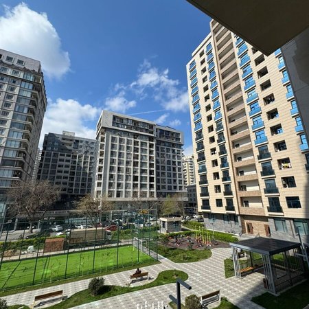 4 otaqlı yeni tikili 295 m², 28 May m.