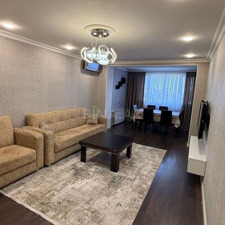 3 otaqlı köhnə tikili 75 m², Gənclik m.