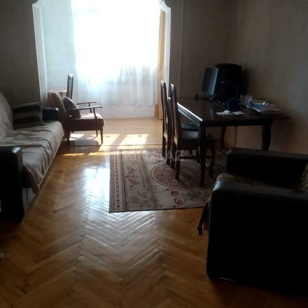 3 otaqlı köhnə tikili 76 m², Neftçilər m.