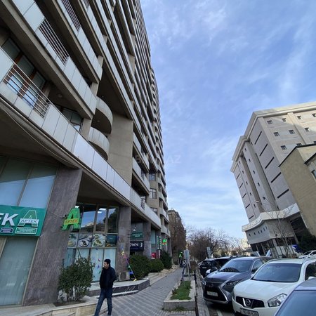 3 otaqlı yeni tikili 140 m², Elmlər Akademiyası m.