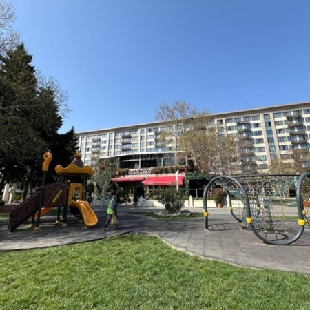 2 otaqlı köhnə tikili 70 m², Gənclik m.