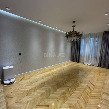 3 otaqlı köhnə tikili 90 m², İnşaatçılar m.
