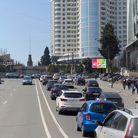 1 otaqlı köhnə tikili 40 m², Elmlər Akademiyası m.
