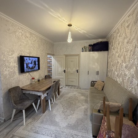 3 otaqlı köhnə tikili 60 m², Memar Əcəmi m.