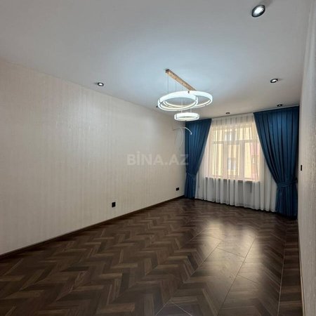 2 otaqlı köhnə tikili 65 m², Əhmədli m.
