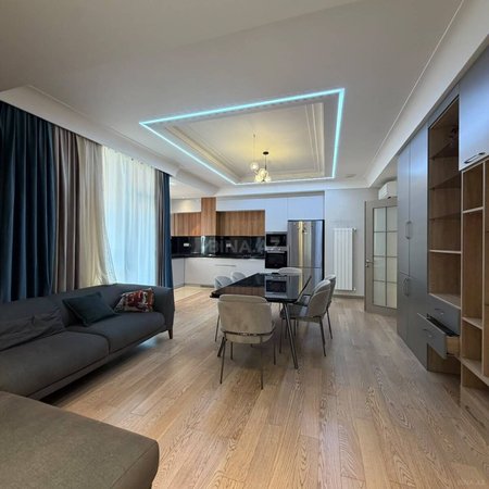 3 otaqlı yeni tikili 110 m², 28 May m.