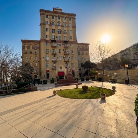 2 otaqlı köhnə tikili 40 m², Nizami m.