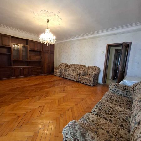 4 otaqlı köhnə tikili 100 m², Nərimanov r.