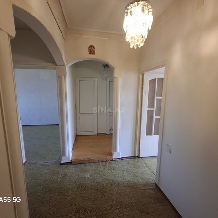 3 otaqlı köhnə tikili 67 m², Hövsan q.
