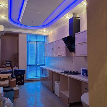 3 otaqlı yeni tikili 119 m², İnşaatçılar m.