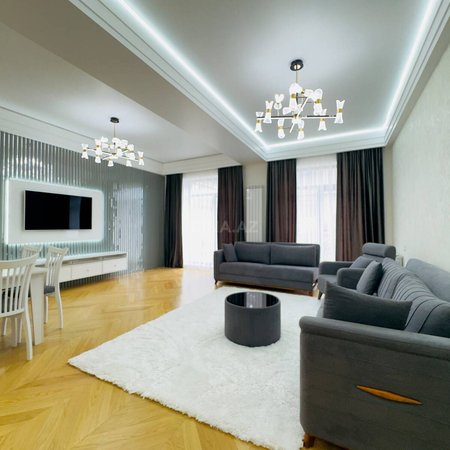3 otaqlı yeni tikili 178 m², Şah İsmayıl Xətai m.