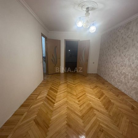 2 otaqlı köhnə tikili 45 m², İnşaatçılar m.
