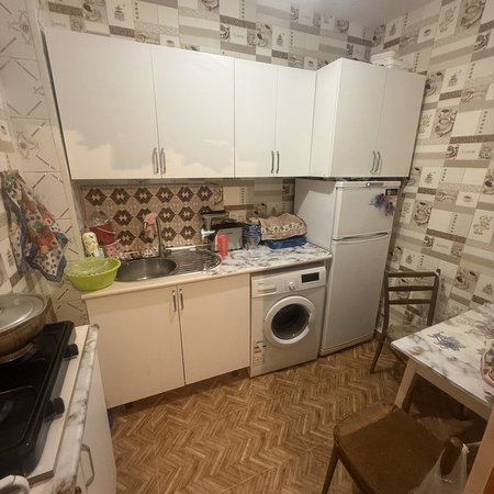 3 otaqlı köhnə tikili 50 m², Həzi Aslanov m.