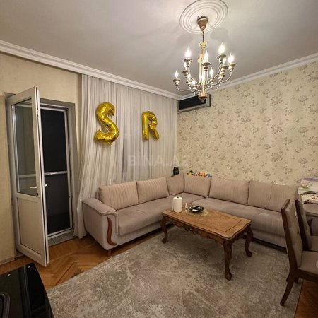 4 otaqlı köhnə tikili 85 m², 28 May m.