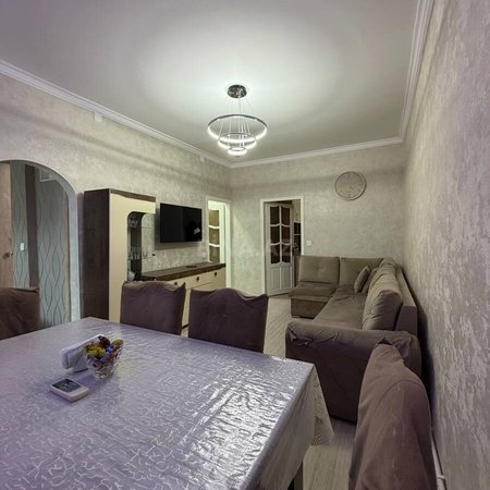 3 otaqlı köhnə tikili 55 m², Memar Əcəmi m.