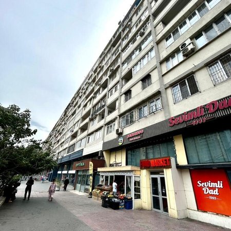 3 otaqlı köhnə tikili 90 m², İnşaatçılar m.