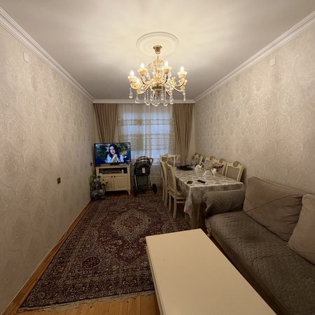 3 otaqlı köhnə tikili 80 m², Əhmədli m.